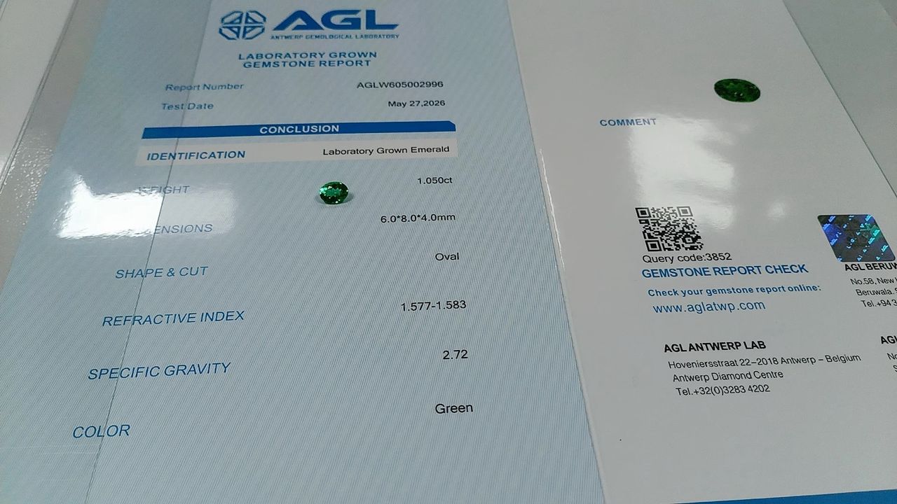 Émeraude – 1 Carat | Certificat AGL